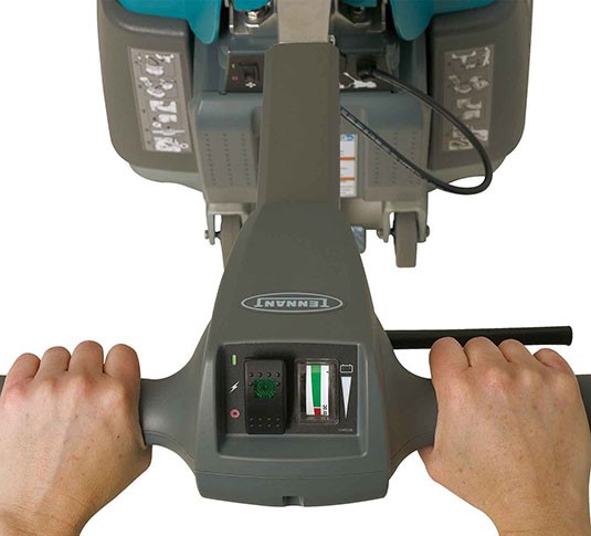 T1B 电瓶式微型洗地机，便利店清洁。